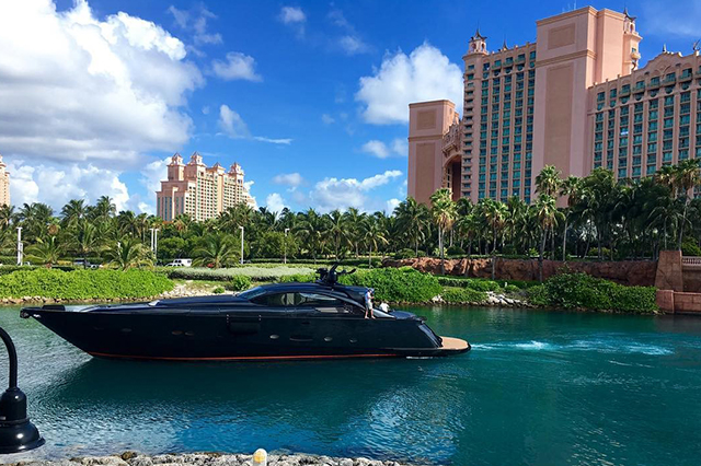 Bahamas Yacht Charters Black yacht in the Bahamas